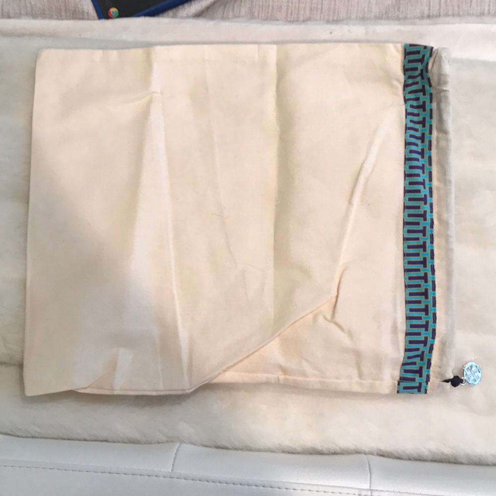 TORY BURCH DUST COVER